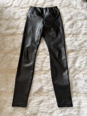 RW&CO. Black Faux Leather Leggings with Elastic Waist